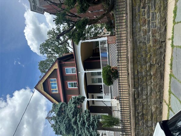 121 N Terrace Avenue, Mount Vernon NY 10550