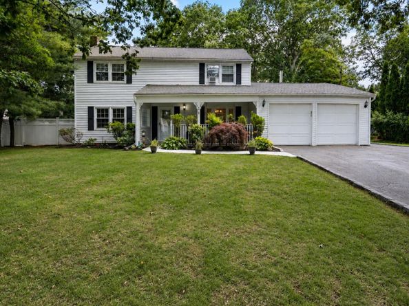 20 Spaulding Lane, Stony Brook NY 11790