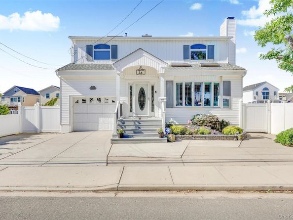 2775 Barbara Road, Bellmore NY 11710