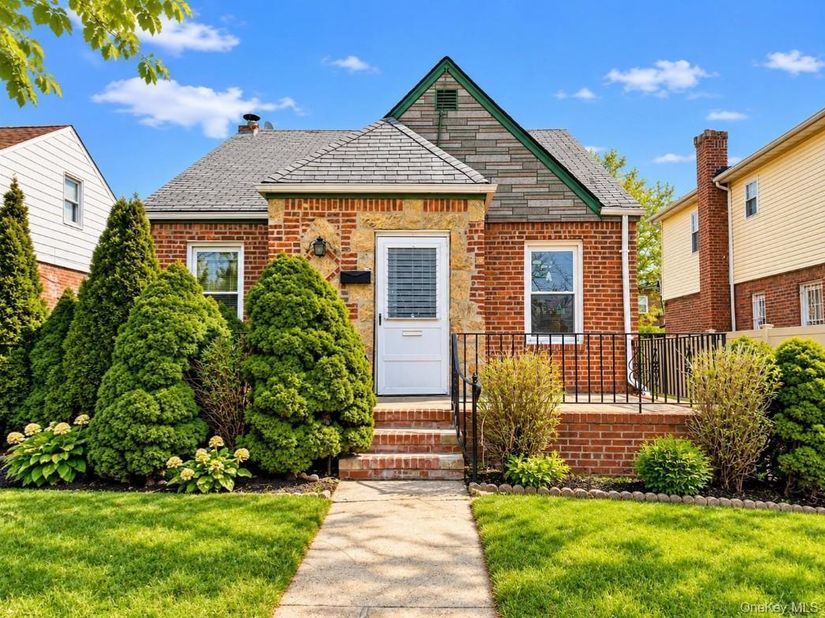 11539 226th Street, Cambria Heights NY 11411