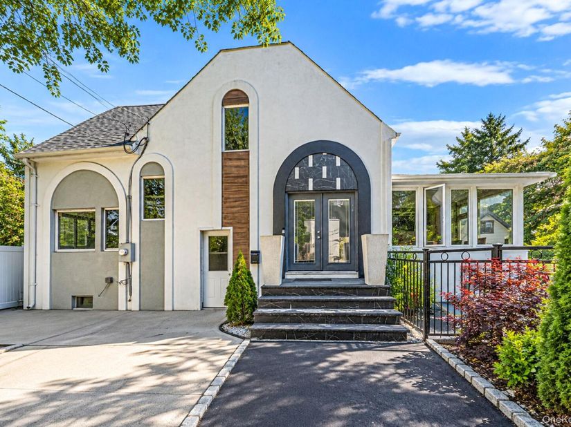 1054 Grand Avenue, Hempstead NY 11550