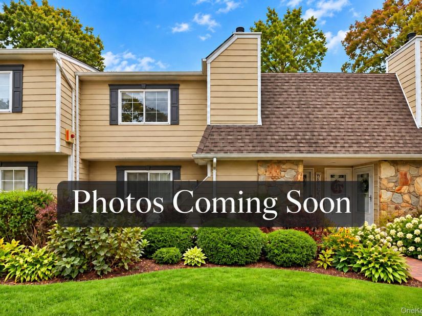 283 Lake Pointe Drive 283, Middle Island NY 11953