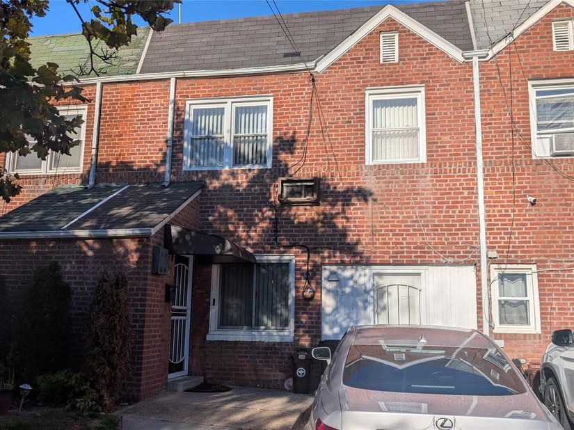 135-16 225th Street, Laurelton NY 11413
