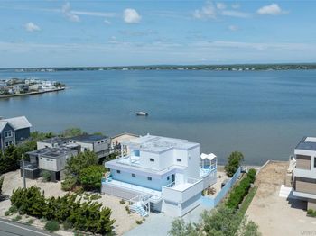398 Dune Road