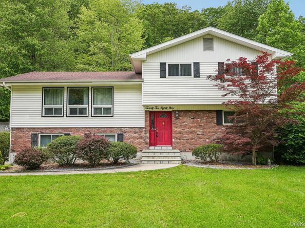 2289 Sultana Drive, Yorktown Heights NY 10598