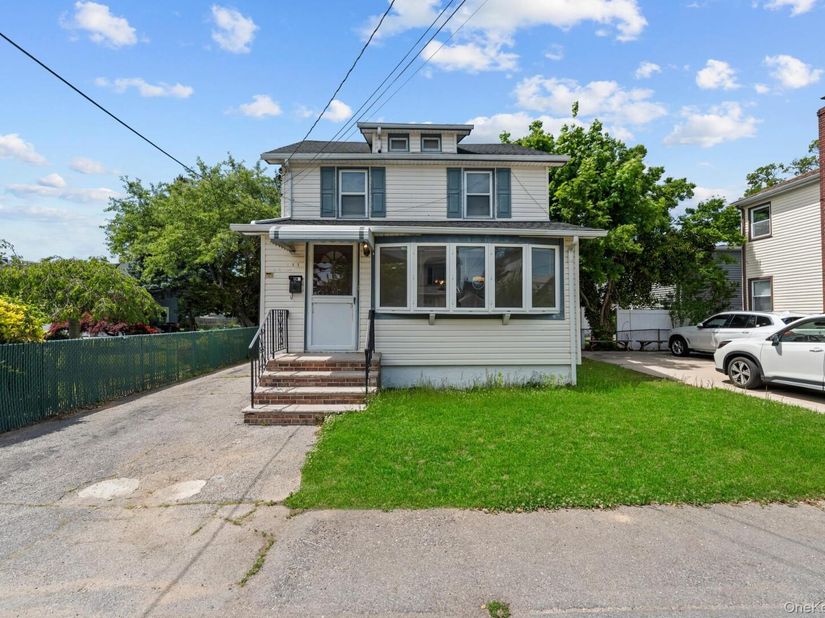 1 Lewis Place, Lynbrook NY 11563