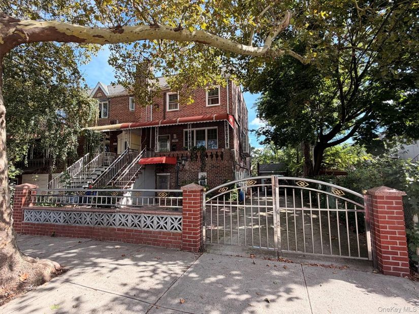 2485 E 7th Street, Brooklyn NY 11235
