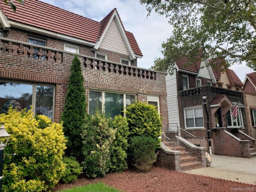 87-37 Union Turnpike, Glendale NY 11385