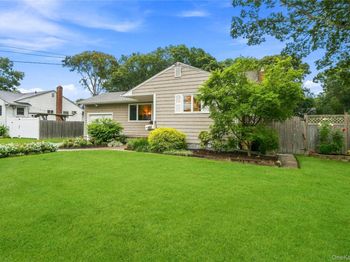 77 Lumur Drive