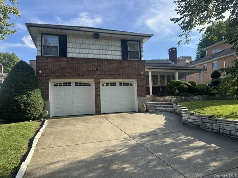 222-44 garland Drive, Bayside NY 11364