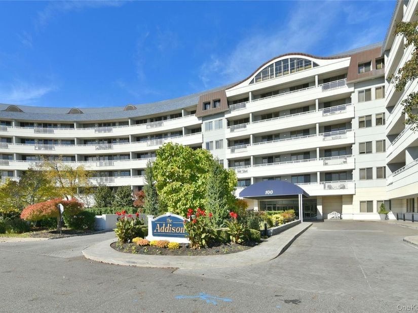100 Harbor View Drive 117, Port Washington NY 11050