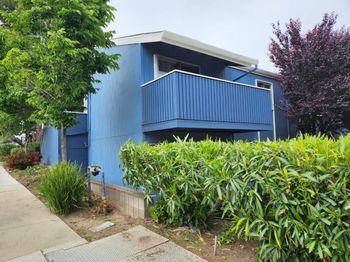 1126 Cherry Avenue