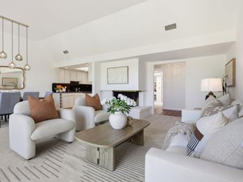 17 Rinconada Circle