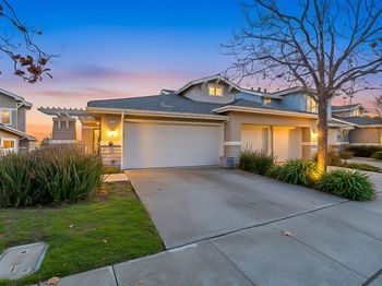 134 Cliff Swallow Court