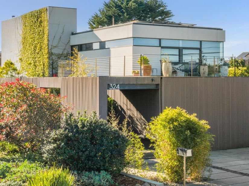 324 Kelly Avenue, Half Moon Bay CA 94019
