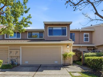 539 Blue Jay Drive