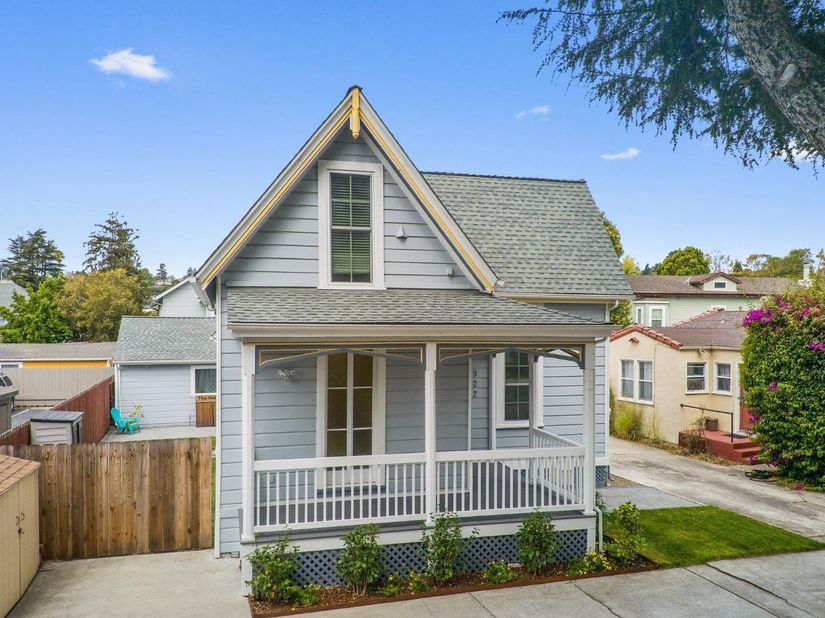 922 Mission Street, Santa Cruz CA 95060