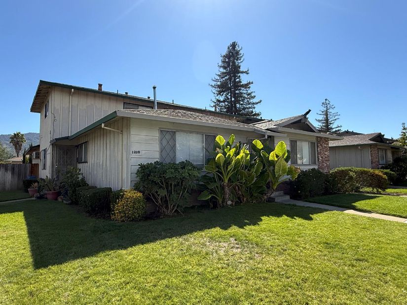 1210 Juniper Drive, Gilroy CA 95020