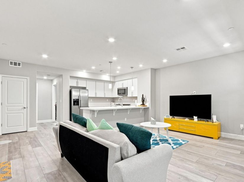 633 Clover Circle, Milpitas CA 95035