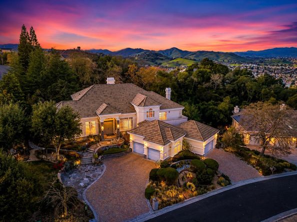 8451 Goldenrod Circle, Gilroy CA 95020