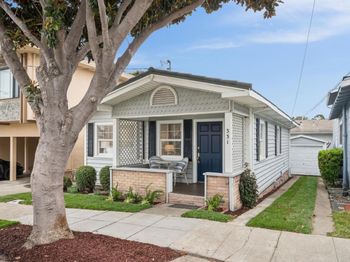 331 Chapman Avenue