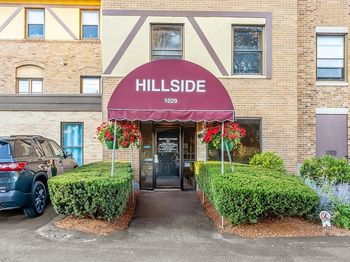 1029 Pleasant Street