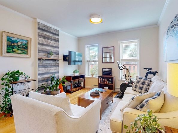 309-311 Emerson St 8, Boston MA 02127