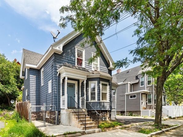 105 Lawton Ave, Lynn MA 01902