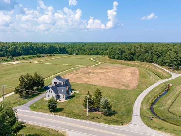 79 Wapping Road, Kingston MA 02364