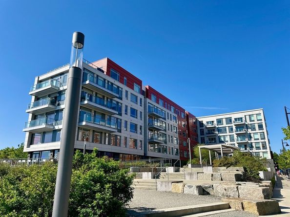 99 Sumner St 305, Boston MA 02128