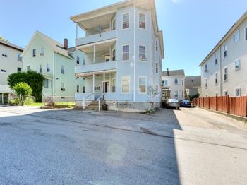 71 Esther St