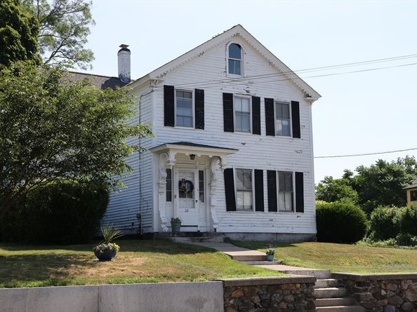 72 N Main St, Millbury MA 01527