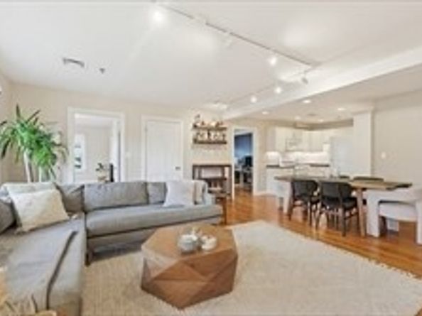 12 Benton St 4, Stoneham MA 02180