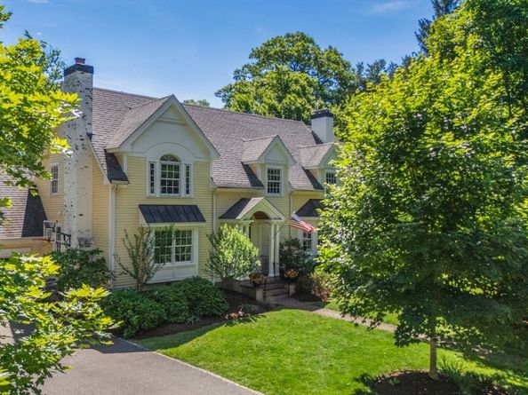 1 Kenilworth Circle, Wellesley MA 02482