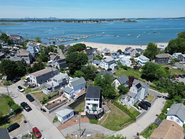16 Pequot Rd, Weymouth MA 02191