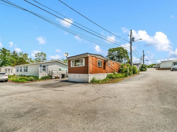 154 Newbury St 26, Peabody MA 01960