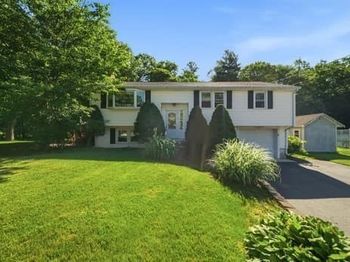 115 Arrowhead Dr