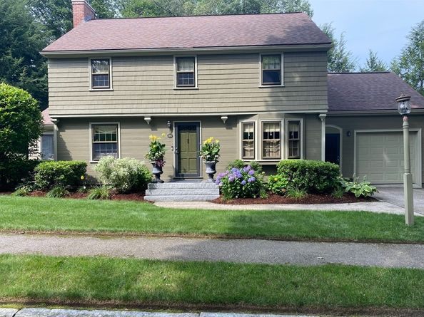 94 Beeching St, Worcester MA 01602