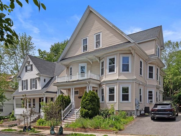 39 Mellen St 1, Boston MA 02124