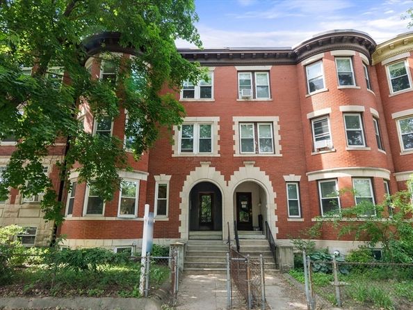 1896 Beacon Street 1, Brookline MA 02445