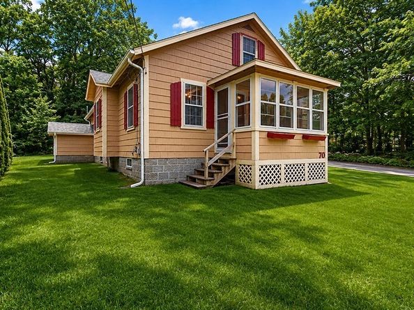 70 Groveland St, Abington MA 02351