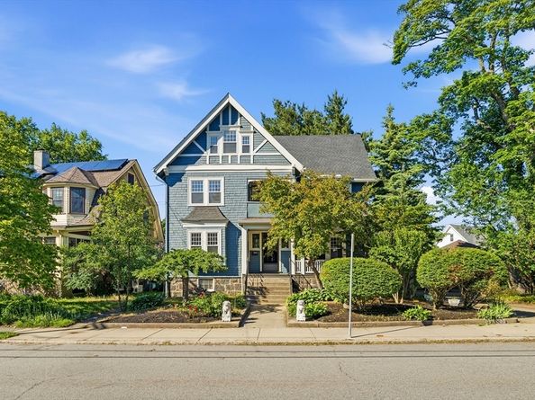 9 Grove Street, Medford MA 02155