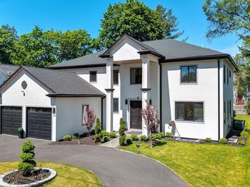 57 Mayflower Rd