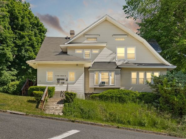 71 Park Terrace Rd 5, Worcester MA 01604