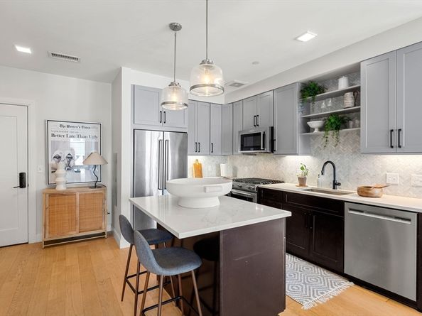 287 Maverick Street 201, Boston MA 02128