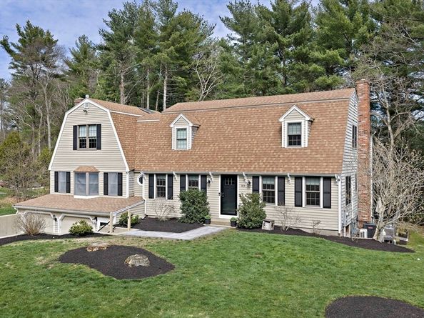 89 Sunset Way, Pembroke MA 02359