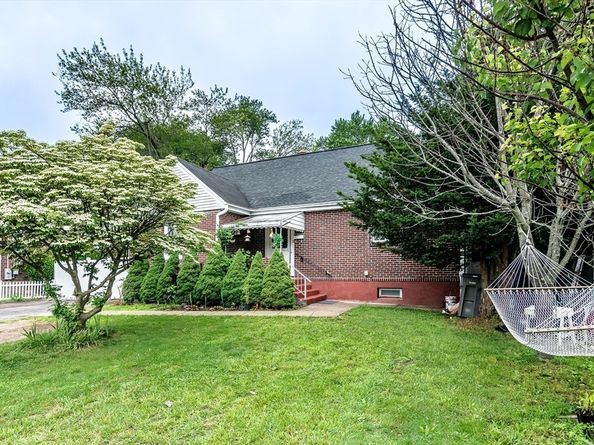 26 Beulah St, Framingham MA 01701