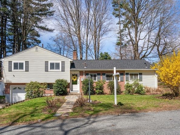 71 Delmar Ave, Framingham MA 01701