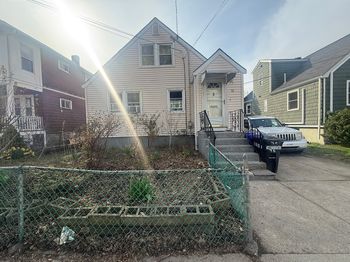 76 Litchfield St