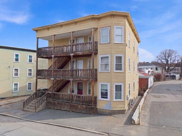 119 Woodland St, Fitchburg MA 01420